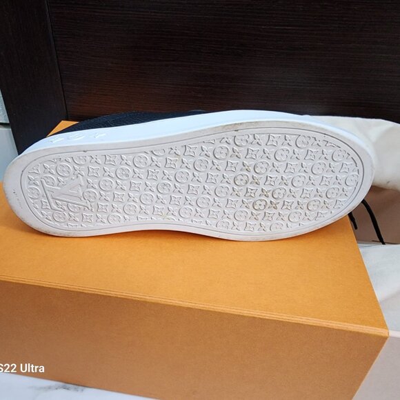 LV (Luis Vuitton) low top men's sneakers (resort sneaker) - Picture 9 of 11